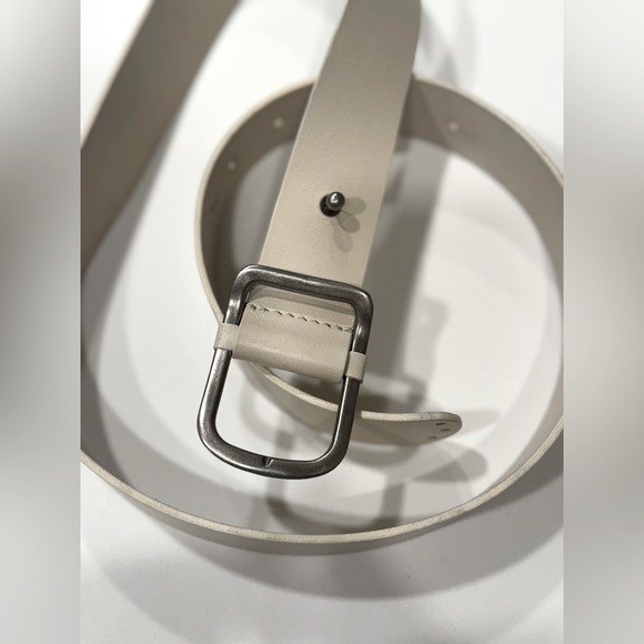 We The Free Gallo Leather Belt M/L Mineral White with Silver Buckle EUC - Picture 2 of 6
